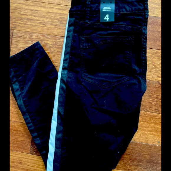 Nwt Stella black& white jeans size 4 - Picture 2 of 4